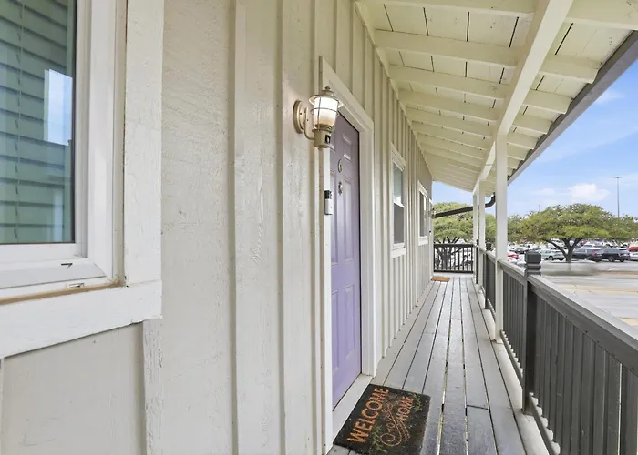 Stylish In Worth - Comfort Convenience And Free Parking * Fort Worth